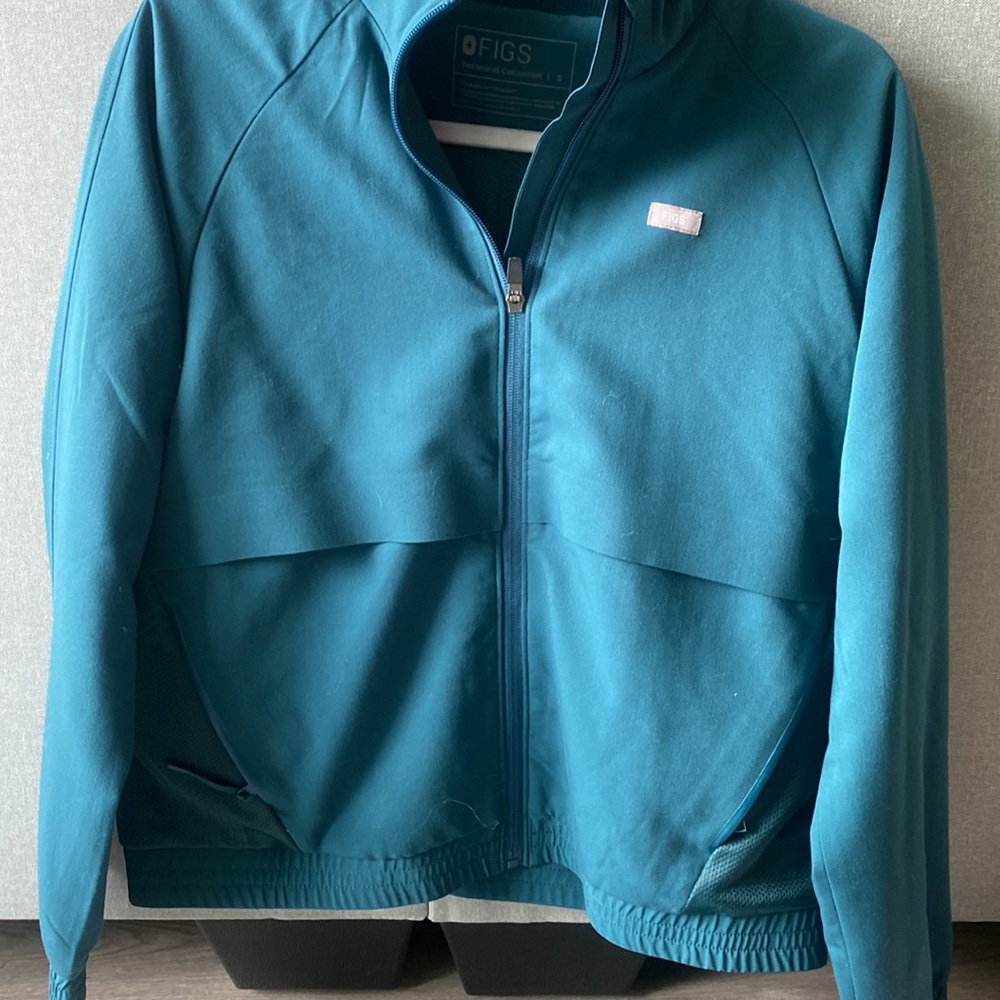 Figs Sydney Scrub Jacket Small Caribbean Blue